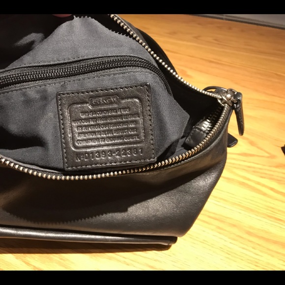 Coach Black Legacy Courtney Shoulder Bag # 22381 - Picture 5 of 7